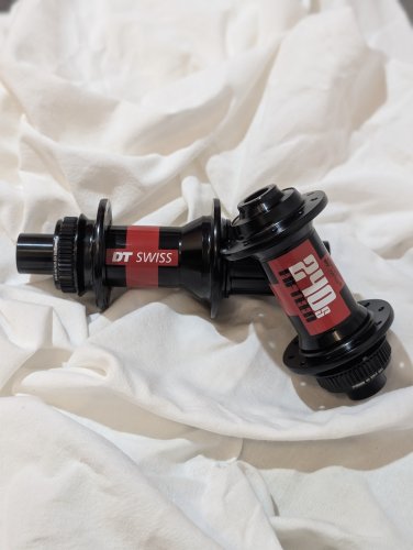 DT Swiss 240's Front & Rear Hubs - Disc Brake