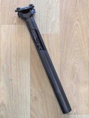 FSA SLK UD Carbon Seat Post