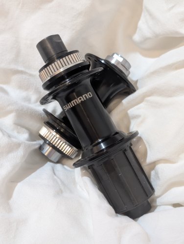 Shimano FH-RS470 / WH-RX880 Hubset - 24 Hole Front, 28 Hole Rear