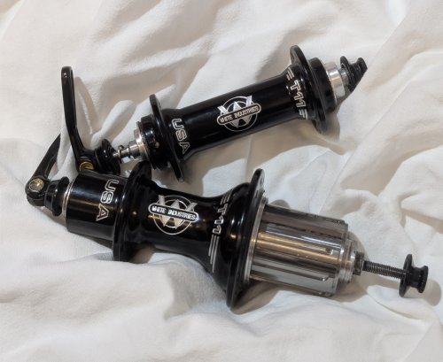White Industries T11 Hub Set
