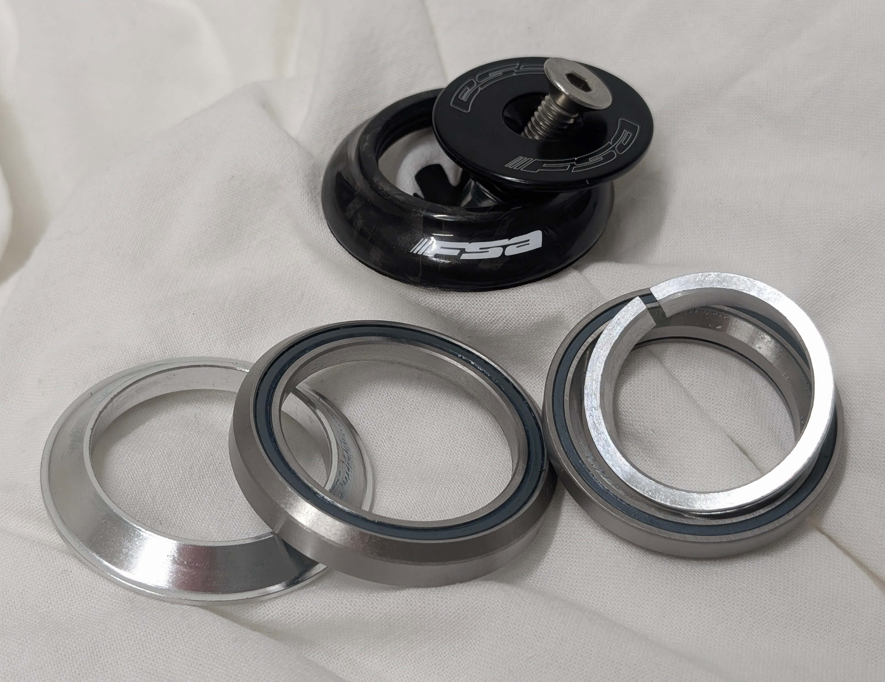 FSA NO.44 CF SL IS42/IS47 1 1 1/8"-1 1/4" Drop In Headset
